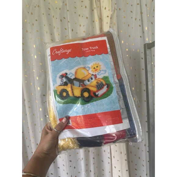 Craftways NIP DIY Cartoons Kids Tow Truck Latch Hook Yarn Rug Carpet Kit - Picture 3 of 8